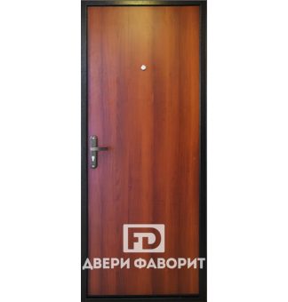 Одностворчатая дверь в квартиру с ламинатом