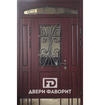Входная дверь с ковкой и верхней вставкой