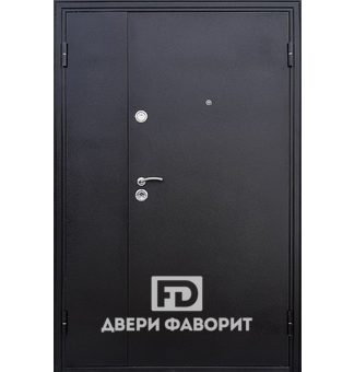 Стальная дверь на две квартиры с раздельной ручкой