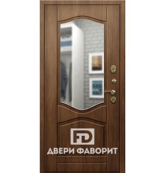 дверь в квартиру с зеркальной вставкой